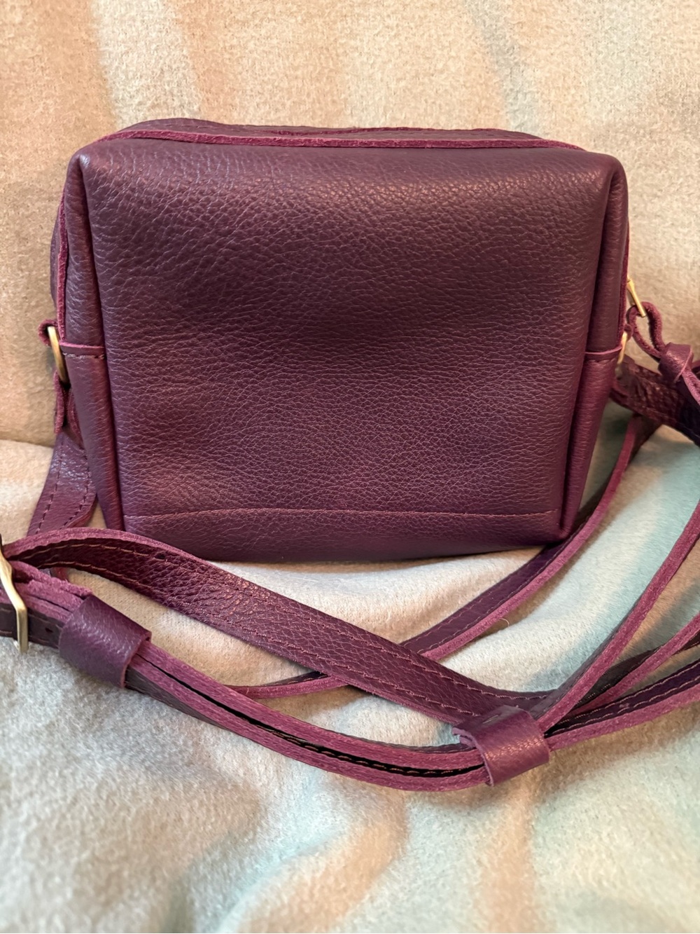 Portland Leather Plum Pebbled and Thick Leather, Crossbody Bag - Picture 2 of 6